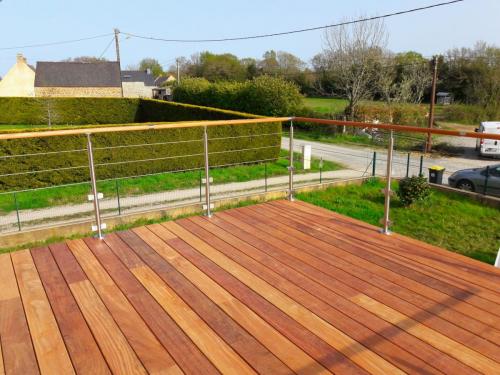 terrasse sur pilotis avec garde corps inox